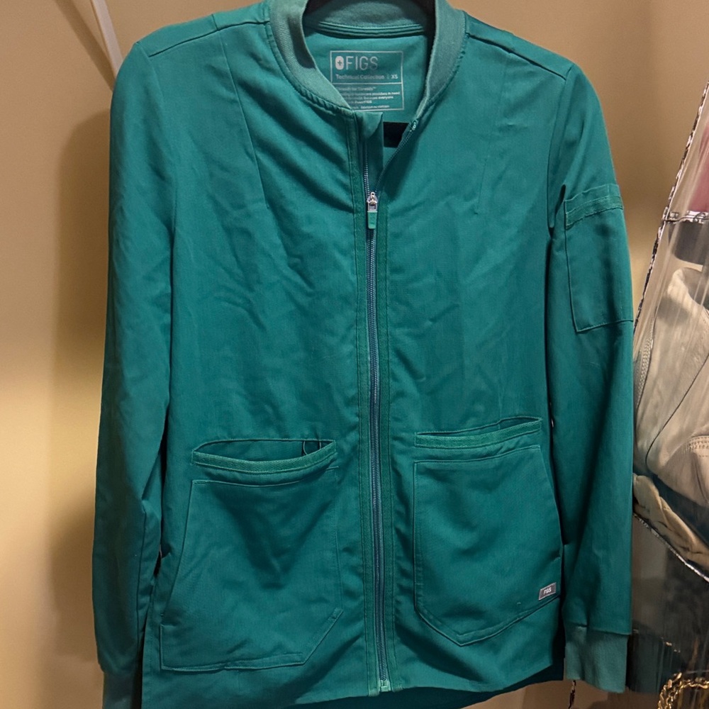 Figs Bellery scrub jacket hunter green EUC size XS